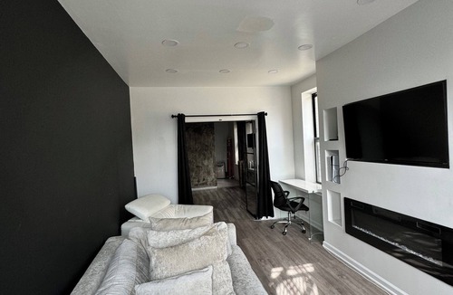 Central Park North Condo | 3-Bedroom Retreat Steps from Central Park! NYC, Manhattan, Times Square