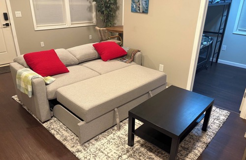 Lindbergh Lawns Cottage | 3-bedroom Riverview Cottage in Baldwinsville