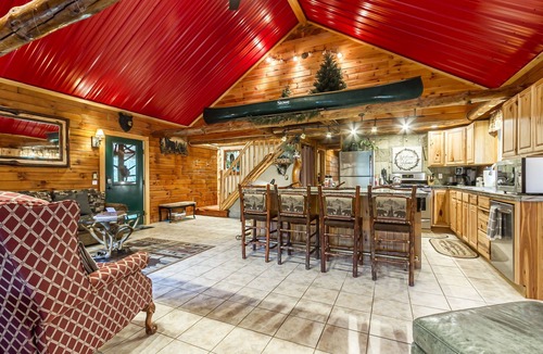 Prattsburgh Cabin | 3-bedroom rustic cabin on 3.5 acres in Naples with cool AC for relaxing stays