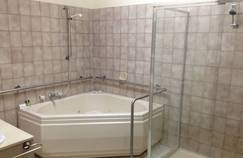 Benalla Apartment | 3 bedroom, self contained apartment