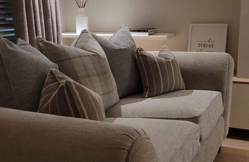 Pollokshaws House | 3 Bedroom, Sleeps 6, Free Parking