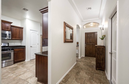 Las Cruces House | 3 bedroom Southwestern Retreat w/Firepit, Turf Yard & Community Pool