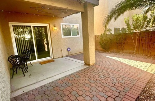 Rillito House | 3-bedroom spacious Tucson home, newly remodeled kitchen