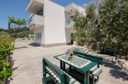 Veliko Brdo Apartment | 3 bedroom stunning apartment in Makarska