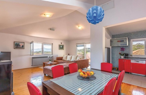 Ploce Apartment | 3 bedroom stunning apartment in Rogotin
