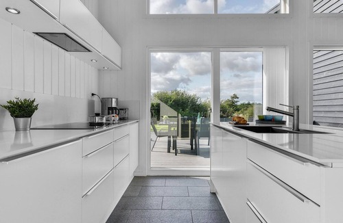 Hvidbjerg Strand House | 3 bedroom stunning home in Børkop