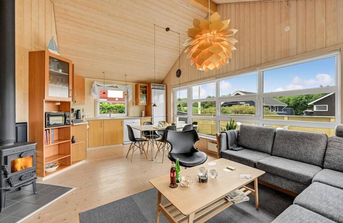 Falen House | 3 bedroom stunning home in Hemmet