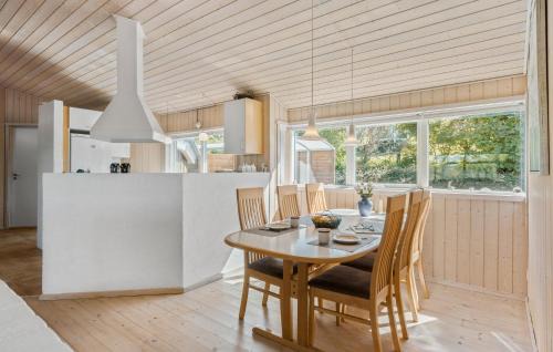 Logstrup House | 3 Bedroom Stunning Home In Løgstrup