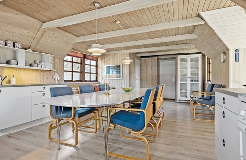Hvalpsund House | 3 bedroom stunning home in Farsø