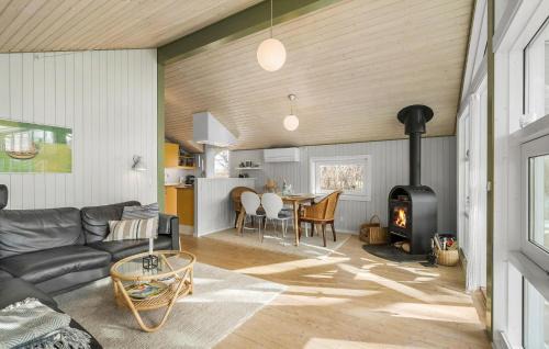 Mesinge House | 3 Bedroom Stunning Home In Mesinge