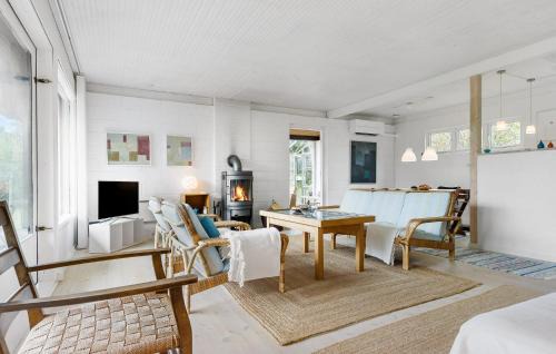 Rageleje House | 3 Bedroom Stunning Home In Vejby