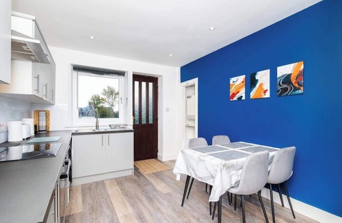 Bucksburn Apartment | 3 Bedroom Stylish Ground Floor Flat