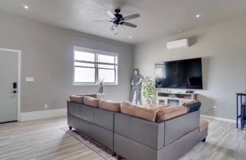Uniontown House | 3 Bedroom Throwback Military Base Themed Building
