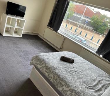 Thundersley Apartment | 3 Bedroom Thundersley Apartment