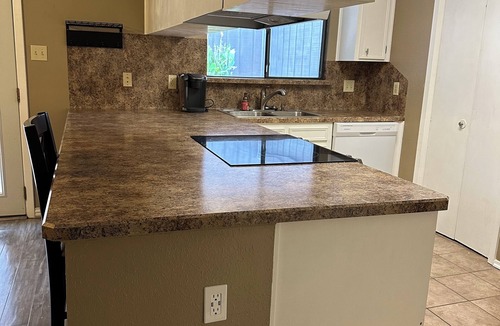 Huntsville House | 3-bedroom townhome in charming Huntsville with AC, WiFi. minutes from SHSU