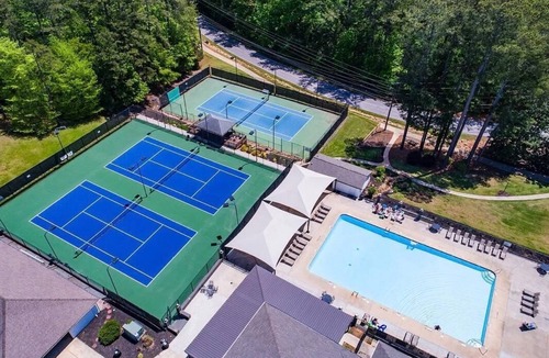 Villa Rica House | 3-bedroom townhome in welcoming Villa Rica with AC and fitness room