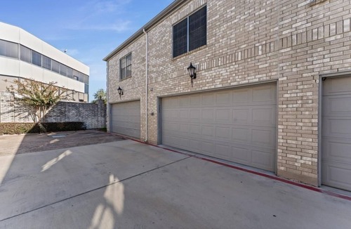 Sharpstown House | 3-bedroom townhome in amazing Houston with AC comfort