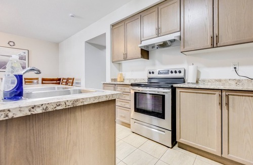 Markham House | 3-bedroom townhome in fabulous Markham with 2 patios