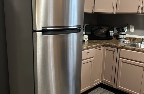 Buffalo Apartment | 3 Bedroom Unit for Travel Working Professionals
