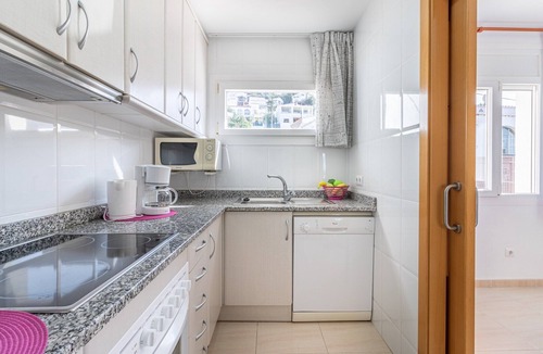 Roses Town Center Villa | 3 bedroom villa in Roses near the beach