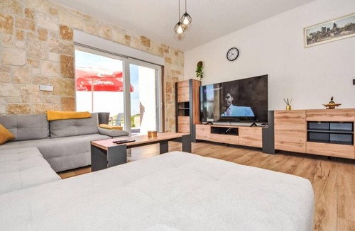 Korlat Villa | 3-bedroom villa in fantastic Korlat with heated pool