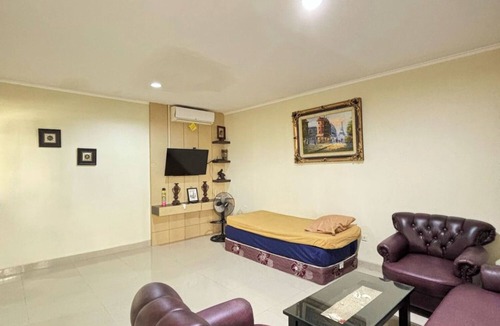 Prawirotaman Villa | 3-bedroom villa with AC, WiFi in fabulous Mantrijeron, Jogja