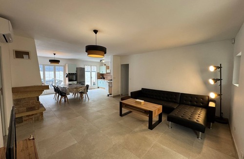 Rocbaron Villa | 3-bedroom villa with secure pool