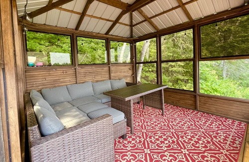 Irondale Cottage | 3-Bedroom Waterfront Cottage on a Quiet Lake
