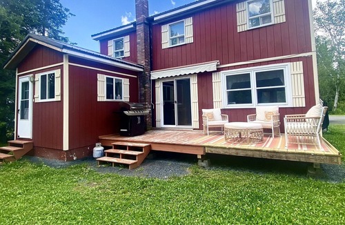 Sinclair Cottage | 3 Bedroom Waterfront Camp with Nearby Trail Access