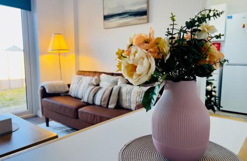 Staple Hill House | 3 Bedroom with 3 Double beds and Parking