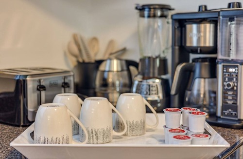 Colerain Township House | 3 bedroom2 bathrooms house features WiFi, fully equipped kitchen,