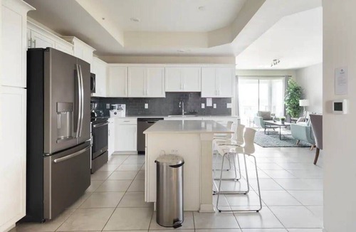 Bay Lake Apartment | 3 Bedrooms/2 Bathrooms/Storey Lake (4751-308 CT)