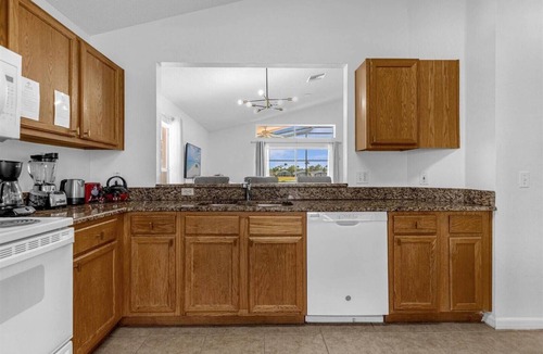 Lake Berkley House | 3 Bedrooms/2 Bathrooms/Lake Berkley (1076 LB)