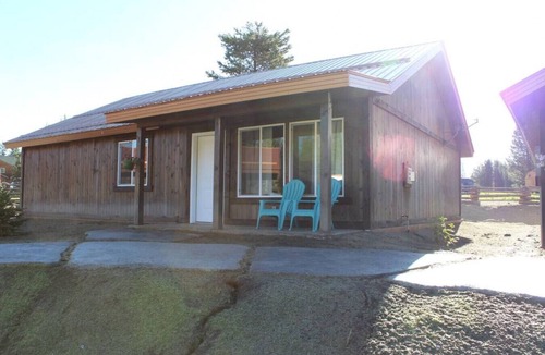 Island Park Ski Chalet | 3 Bedrooms, 2 Full Bath, Full Kitchen, Gas Fireplace, Shared Hot Tub