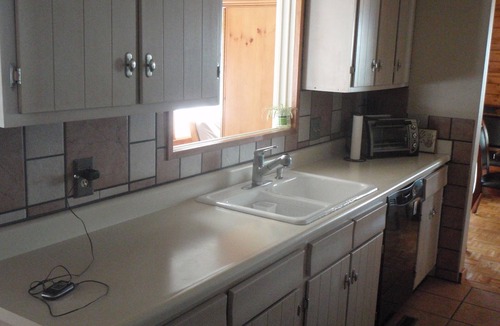 Dillon House | 3 bedrooms, 3 full bathrooms great location, Private hot tub, close to ski area,