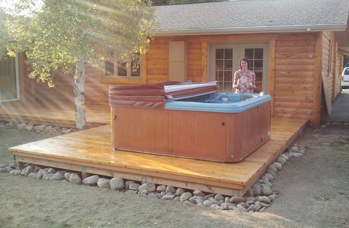 Dillon House | 3 bedrooms, 3 full bathrooms great location, Private hot tub, close to ski area,