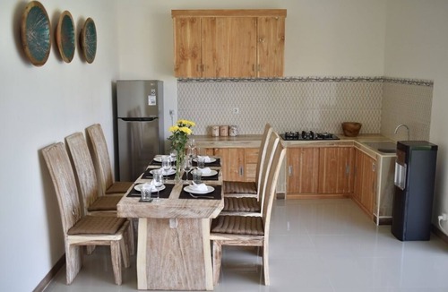 Petitenget Villa | 3 Bedrooms Central Seminyak