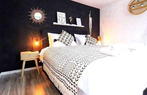 Cradley Apartment | 3 Bedrooms house/Homevy Relocations