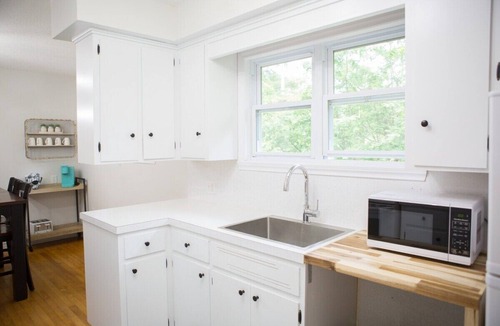 Fredericton House | 3 bedrooms just 3 minutes from Uptown