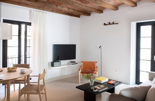 Gothic Quarter Apartment | 3 bedrooms luxury apt in Port Vell (minimum stay 32 days)