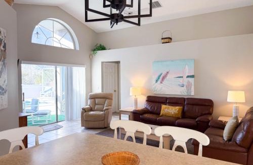 Ridgewood Lakes Villa | 3 bedrooms pool home Gated community Ridgewood Lakes