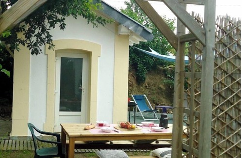 Sigournais House | 3 Bedrooms Private Vacation Home In Sigournais