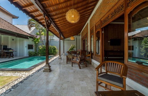 Central Seminyak Villa | 3 Bedrooms Villa 5 minutes to Seminyak Beach