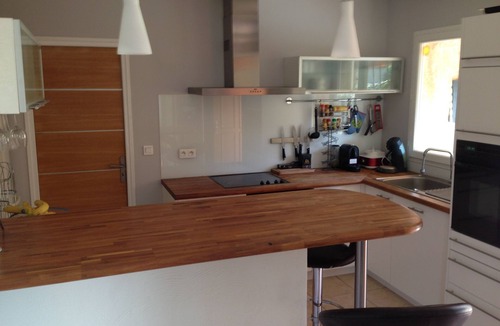 Gigean Villa | 3 bedrooms villa with pool in pretty village between Montpellier and Sète