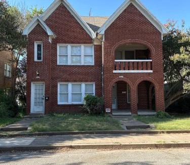 Lower Greenville House | 3 Beds Historic Home Lowest Greenville