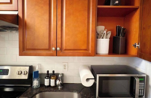 Washington Square West Apartment | 3 Beds | Sleeps 5 | Geidō Experience | Walkable