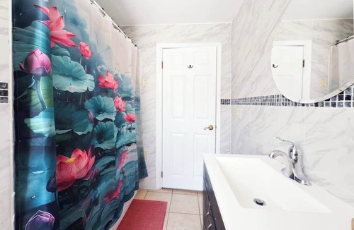 Washington Square West Apartment | 3 Beds | Sleeps 5 | Geidō Experience | Walkable