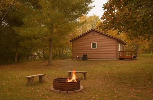 Boyne City House | 3 blocks to the lake & close to downtown, high speed Internet, sleeps 6!