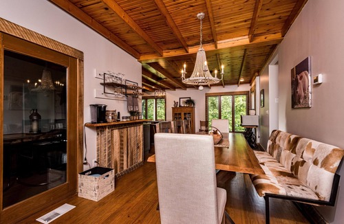 Helmsburg Cabin | 3 BR, 2BA Log Cabin