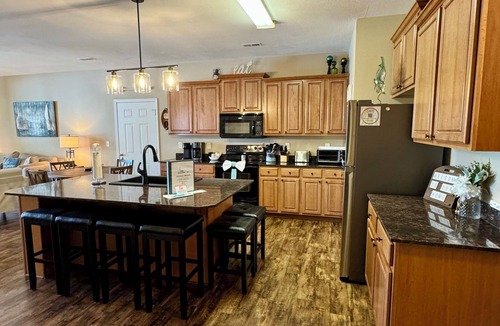 Hollister Condo | 3 BR, 3 Bath, with Dock Access. Lower level with walkout to the lake.